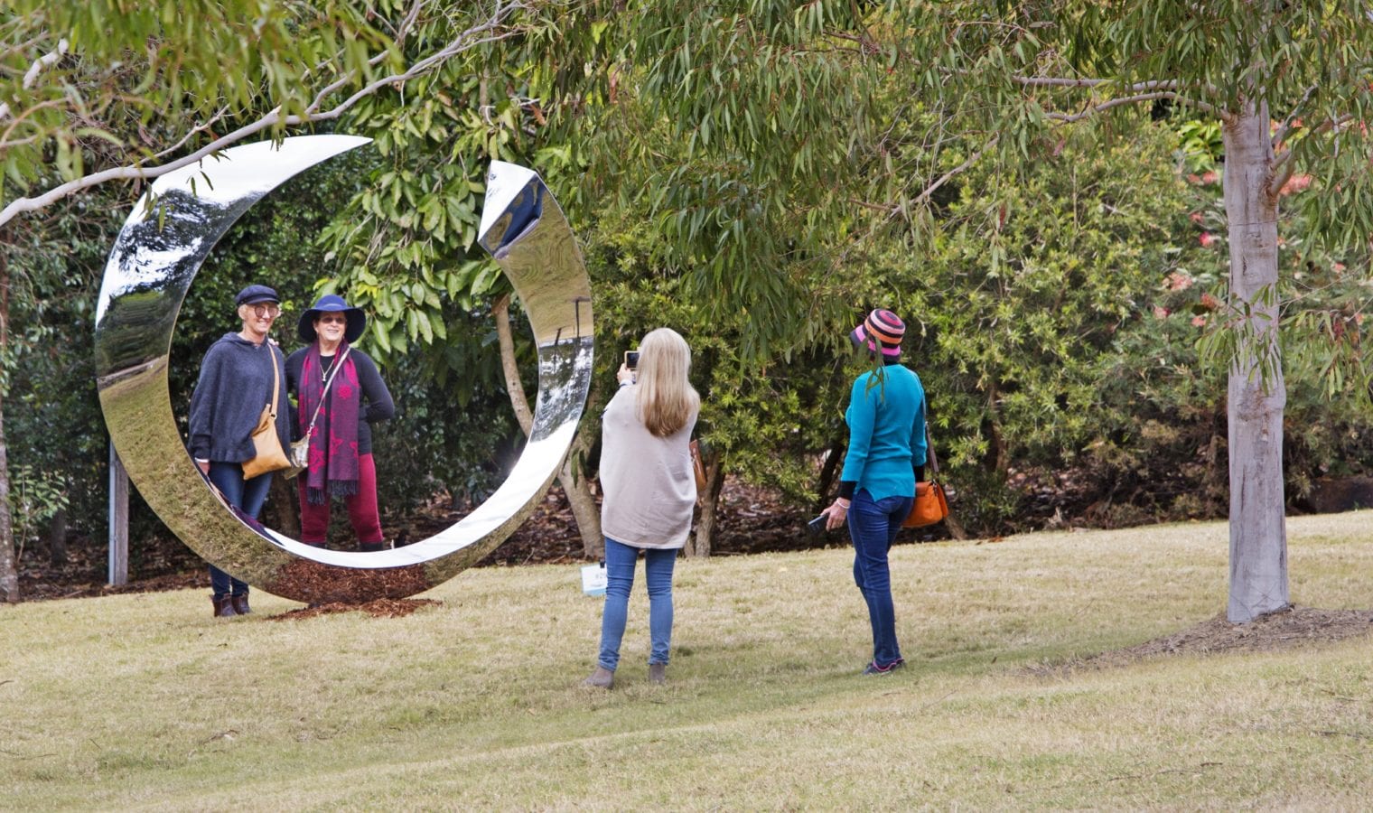 Patrons enjoying sculpture Patrons enjoying sculpture
