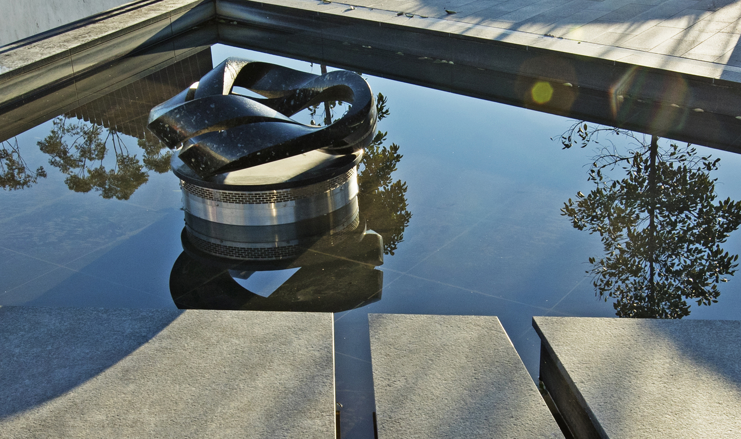 Contortion by Keizo Ushio