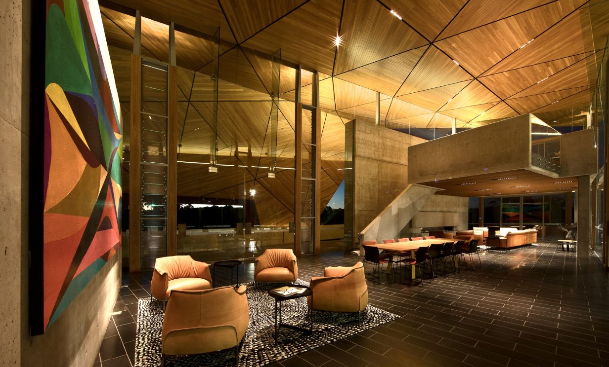 Grand Prix Lounge Grand Prix Lounge