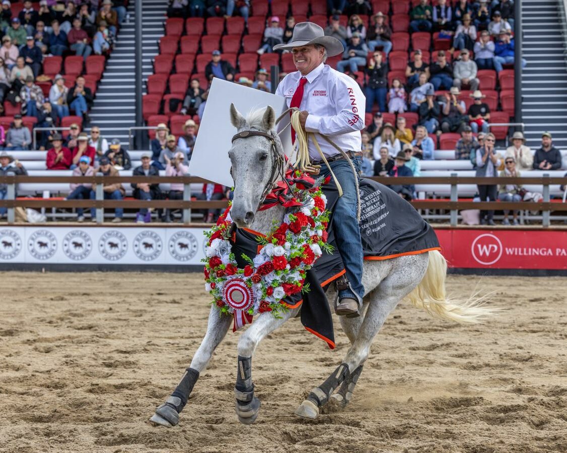 The winning Gold Buckle round was won by Pete Comiskey riding Ervine’s Just Jim who took home the coveted Gold Buckle Campdraft Championship and $100,000 cash prize and Roohide Saddle with a score of 177.67!. The winning Gold Buckle round was won by Pete Comiskey riding Ervine’s Just Jim